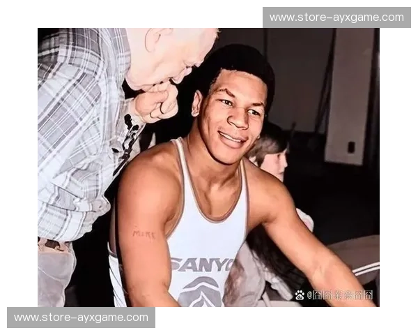 跨时空的钢铁碰撞：大克里琴科vs泰森，那一记从未发生的KO到底属于谁？